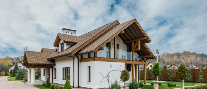 Ce sa faci in sezonul cald pentru a avea o curte frumoasa