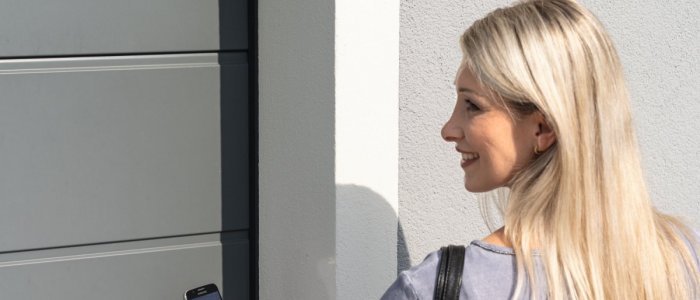 Usi de garaj sectionale automate: Tot ce trebuie sa stiti inainte de achiziție