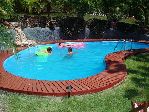 piscina curte