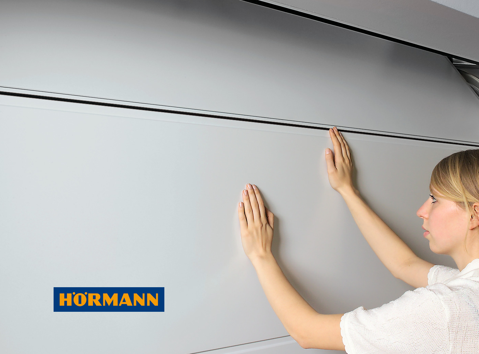 Hörmann, dotare standard – îmbinare între panouri cu protecție la prinderea degetelor.