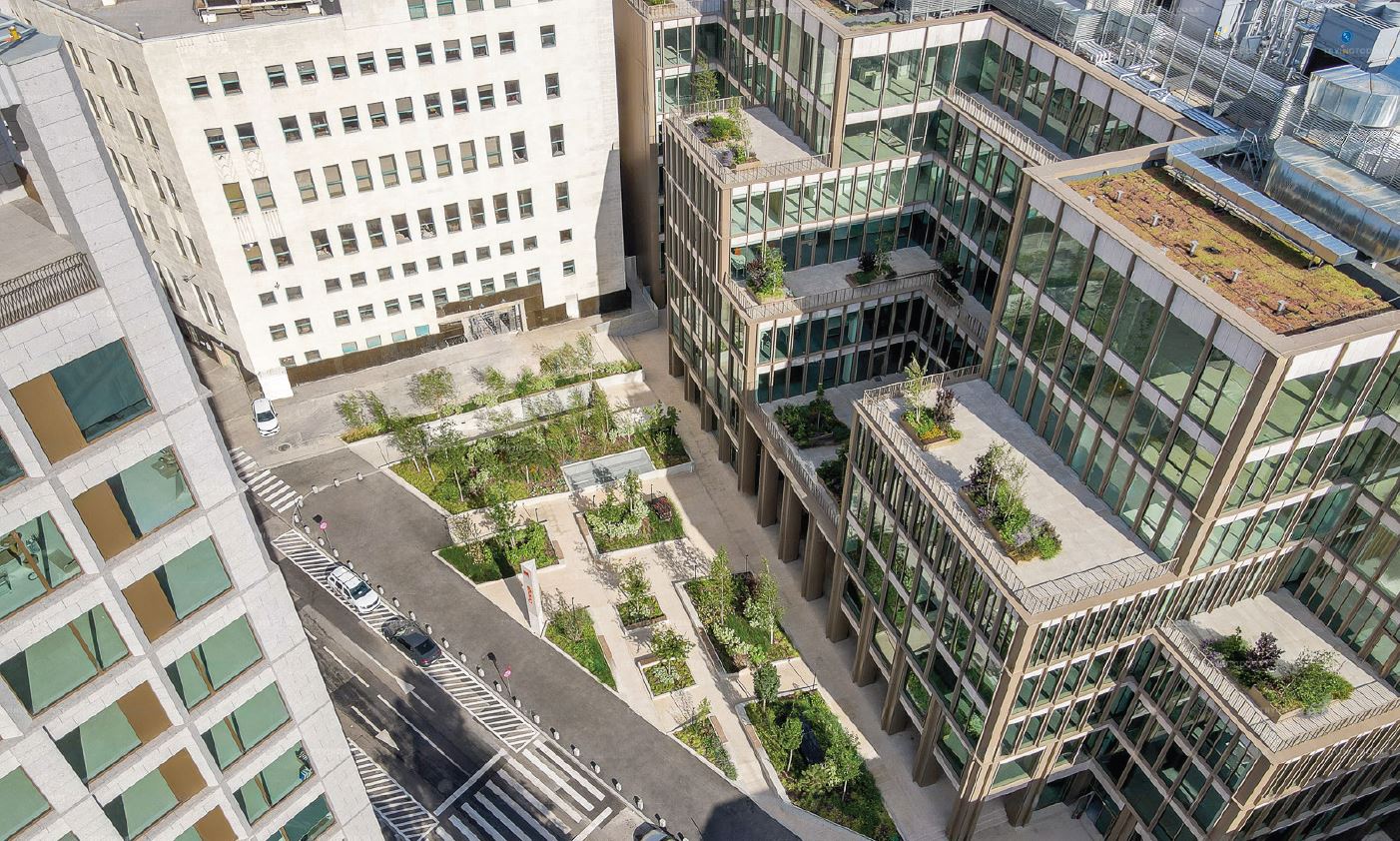 Broșură Everest International Holding cu soluții tehnice pentru fațade cortină și sisteme din aluminiu.