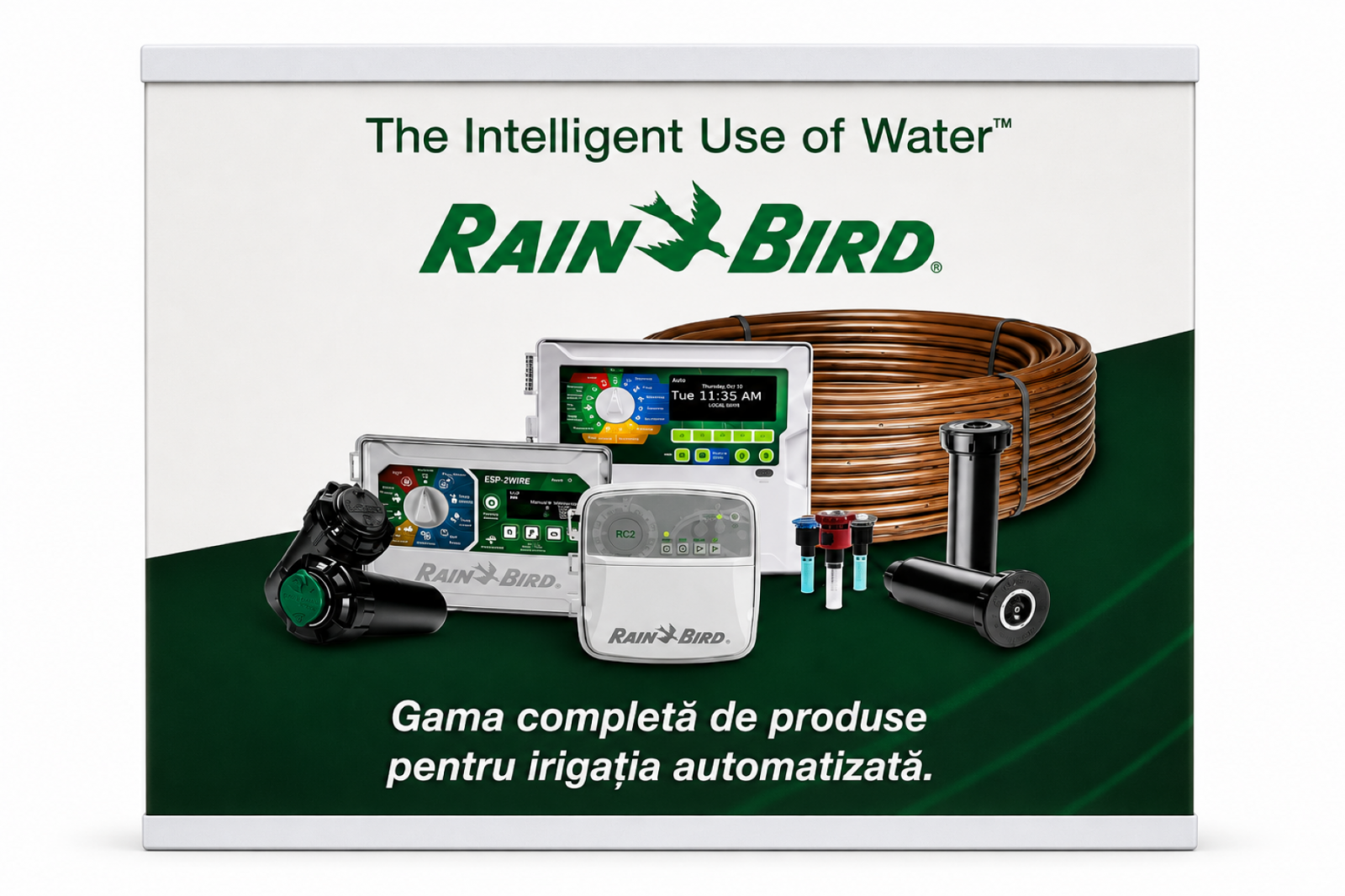 Componente Rain Bird pentru sisteme automate de irigații: programator, aspersoare și conducte.