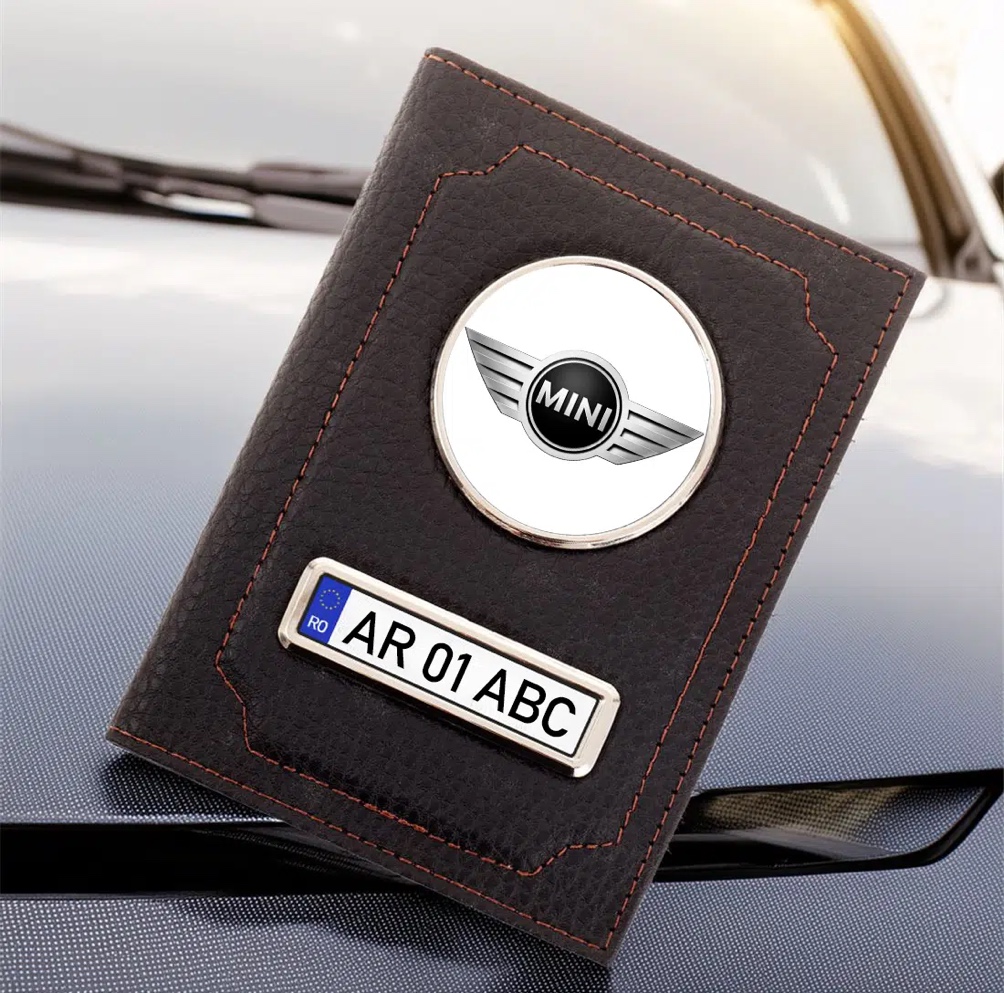 prezentarea unui portofel personalizat - idei de cadou cu personalitate